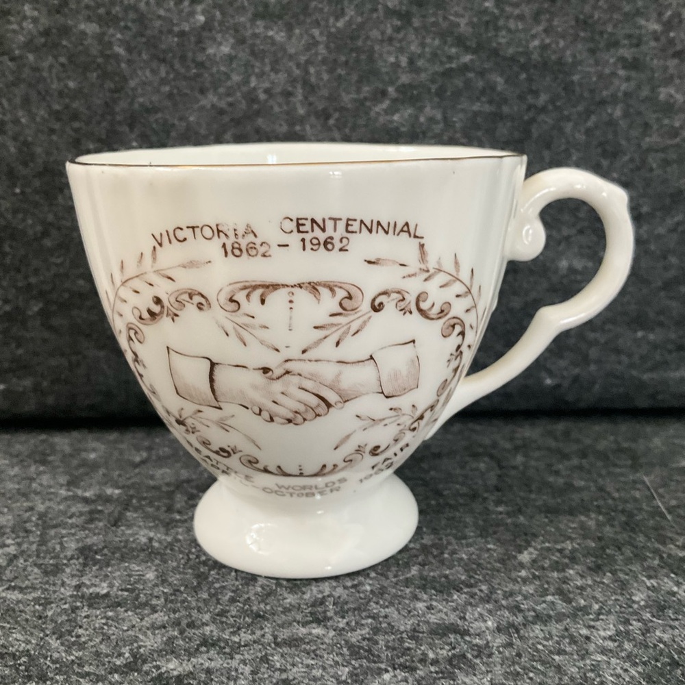 🌼4/$10🌼 Vintage 1962 Seattle World Fair Centennial Fine Bone China Mini Teacup